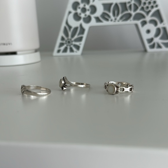 Vintage Silver Rings - Picture 4 of 6